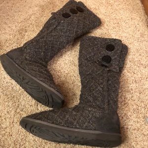 UGG knit boots.  Size 8.  Grey